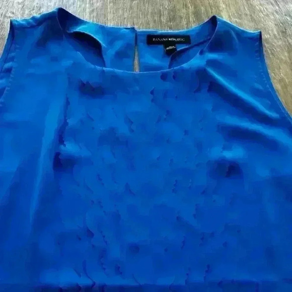 Banana Republic SL Edith Scallop Office Front Top Royal Blue Ruffle sleeveless - Picture 6 of 11